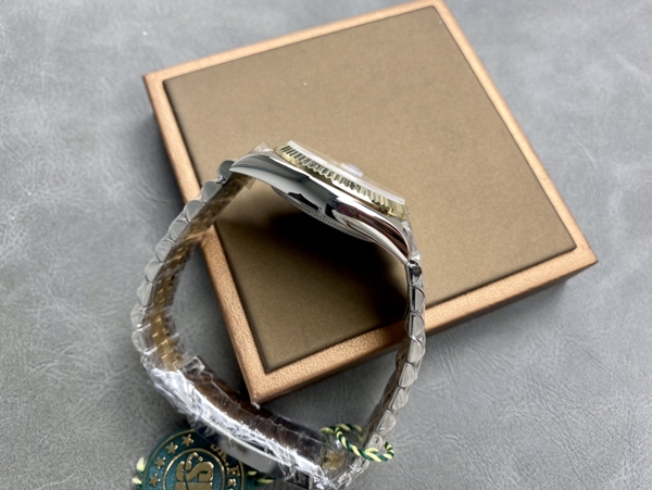 激安ロレックス内部構造